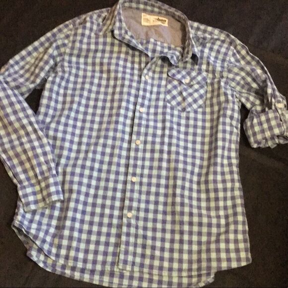 Man’s plaid shirt long sleeves urban pipeline - Picture 1 of 10